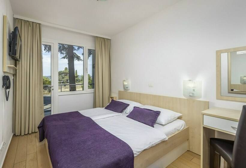 수피리어 룸 측면 바다 전망, Slaven