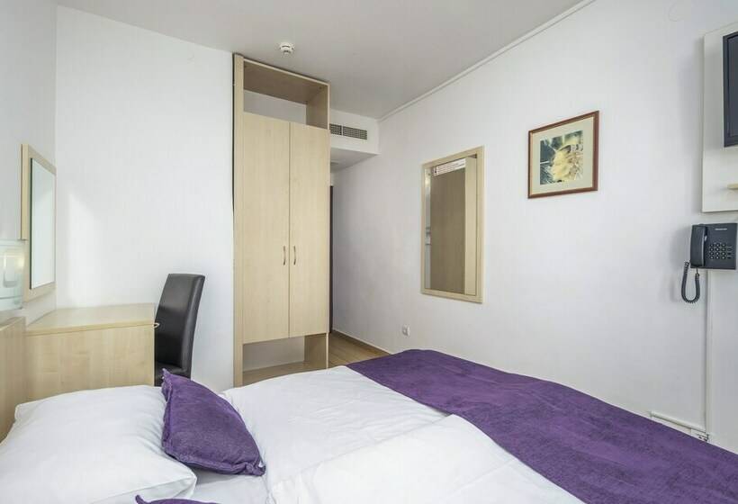 수피리어 룸 측면 바다 전망, Slaven