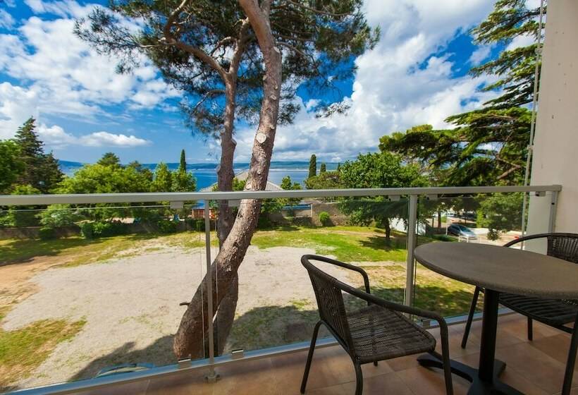 수피리어 룸 측면 바다 전망, Slaven