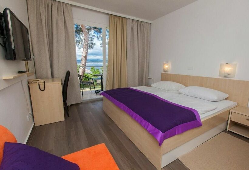 수피리어 룸 측면 바다 전망, Slaven