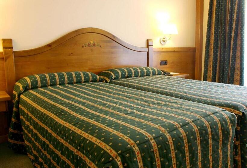 اتاق استاندارد, Sport Hotel Village