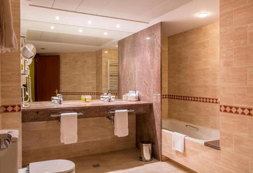 سوییت جونیور, Sport Hotel Village