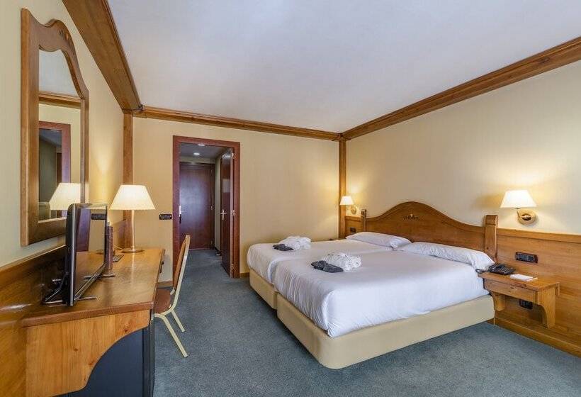 اتاق استاندارد با چشمانداز کوهستان, Sport Hotel Village