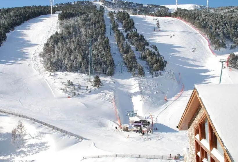 سوییت جونیور, Sport Hotel Village