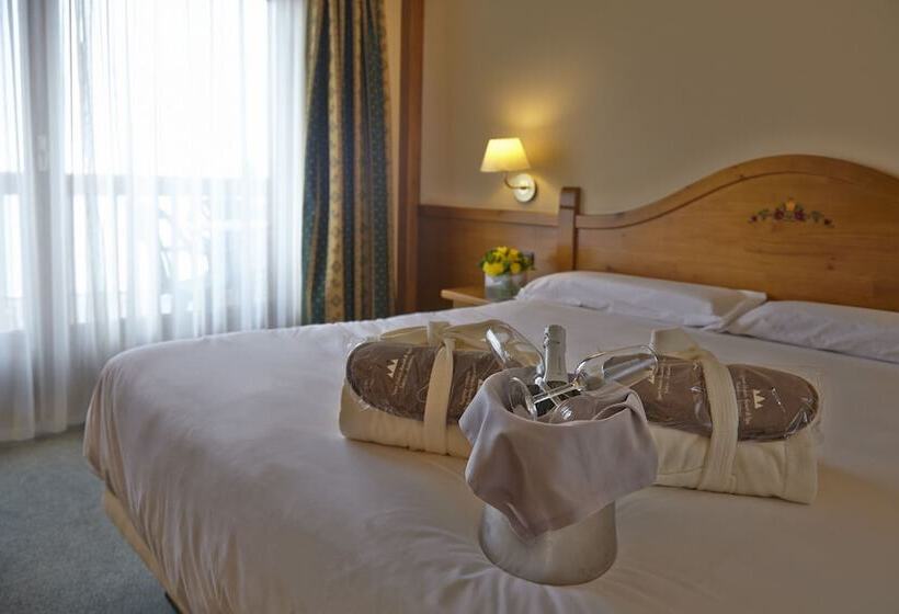 سوییت جونیور, Sport Hotel Village