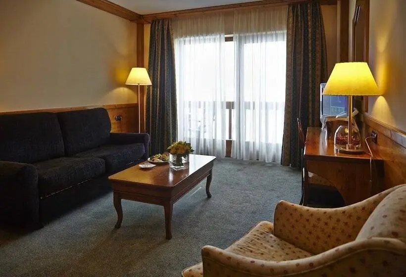 سوییت جونیور, Sport Hotel Village