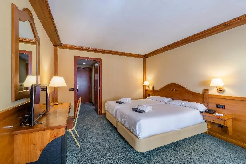 اتاق استاندارد با چشم‌انداز کوهستان, Sport Hotel Village