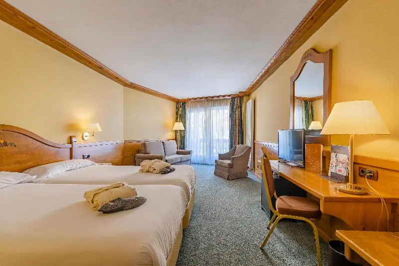 اتاق استاندارد با چشم‌انداز کوهستان, Sport Hotel Village