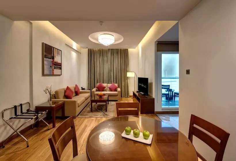 سوییت لوکس, Rose Park Hotel   Al Barsha, Opposite Metro Station