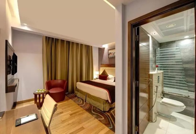 سوئیت دلوکس 2 خوابه, Rose Park Hotel   Al Barsha, Opposite Metro Station