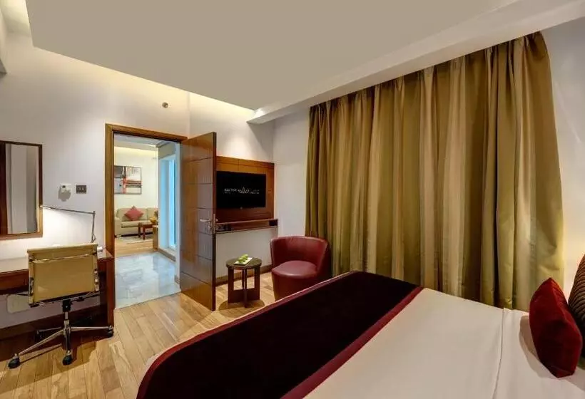 سوئیت دلوکس 2 خوابه, Rose Park Hotel   Al Barsha, Opposite Metro Station