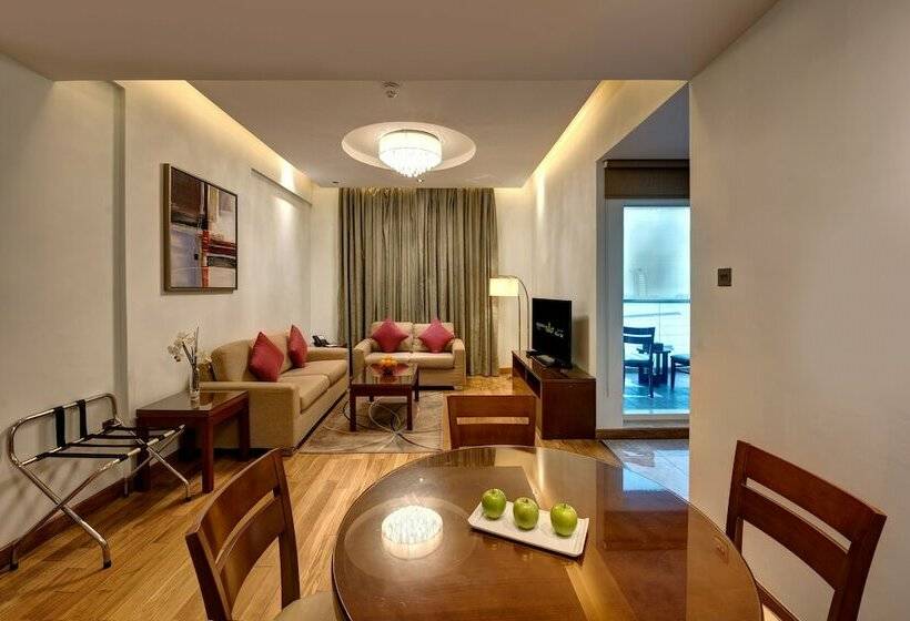 سوییت جونیور, Rose Park Hotel   Al Barsha, Opposite Metro Station