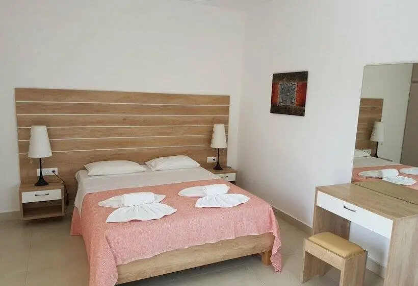 スタンダードスタジオ, Galazio Beach Resort