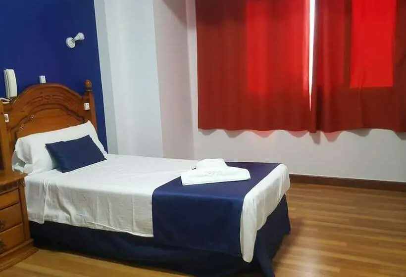 Standard Yhden Hengen Huone Jaettu Kylpyhuone, Hostal San Gines