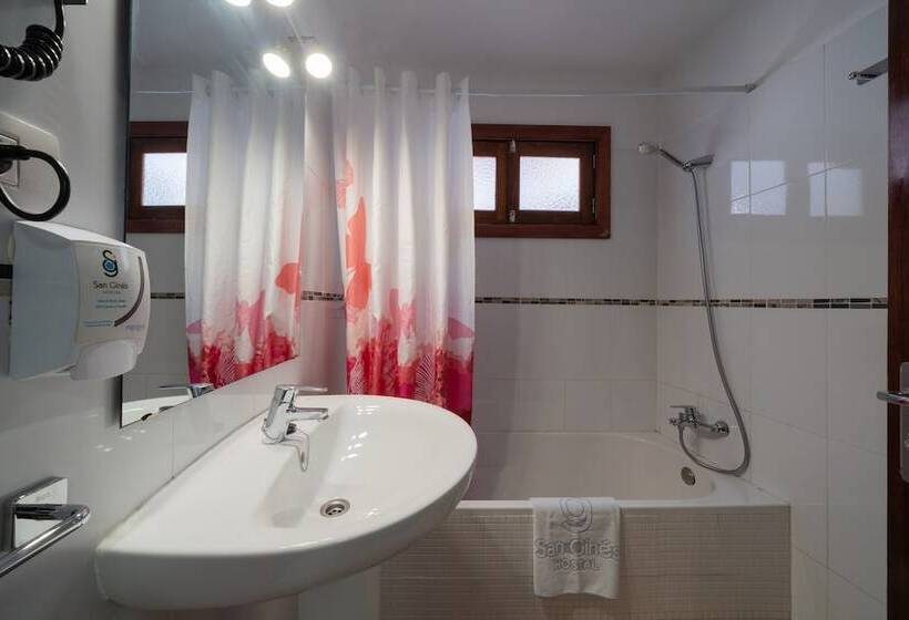 スタンダードルーム, Hostal San Gines