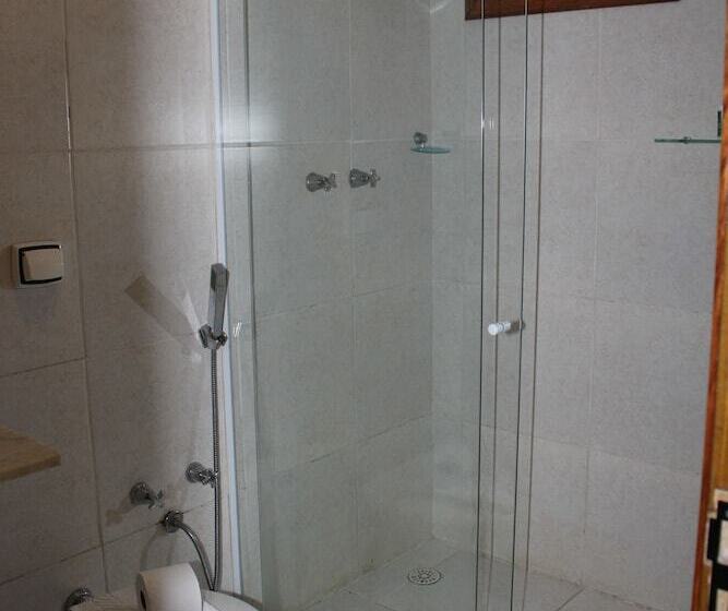 スタンダード4人部屋, Pousada Atalaia Capivari