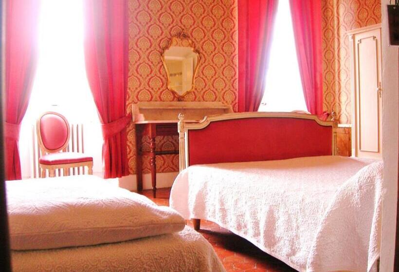 Трехместный Номер Стандарт с Видом, A Spelunca