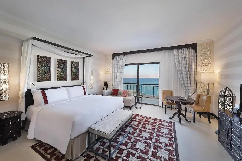 オーシャンビューのプレミアムルーム。, Al Manara, A Luxury Collection Hotel, Aqaba