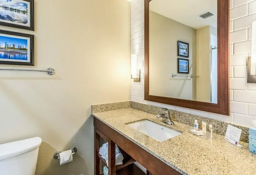 スイート, Comfort Suites