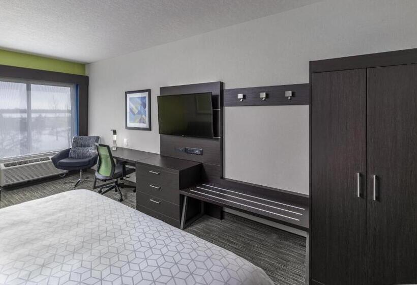 适合残疾人士使用的带超级大床的标准间, Holiday Inn Express & Suites Kelowna East, An Ihg