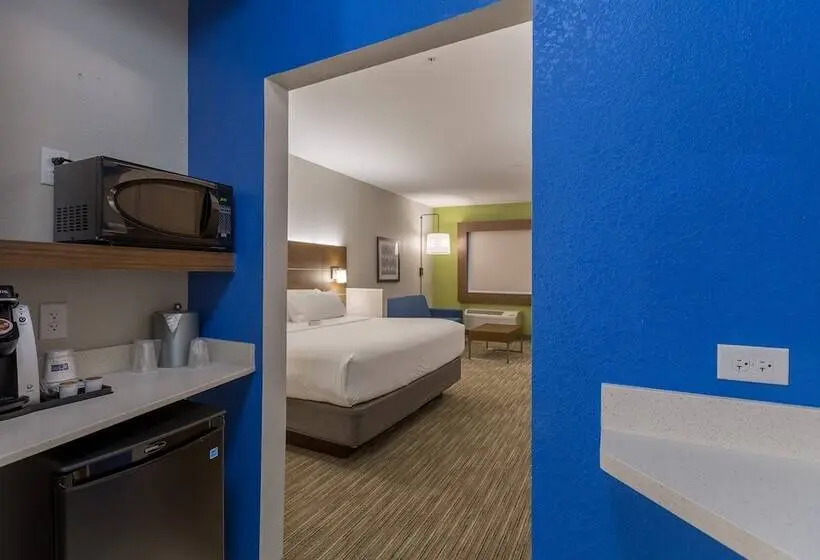 身障者適用スイートルーム, Holiday Inn Express & Suites   San Marcos South, An Ihg