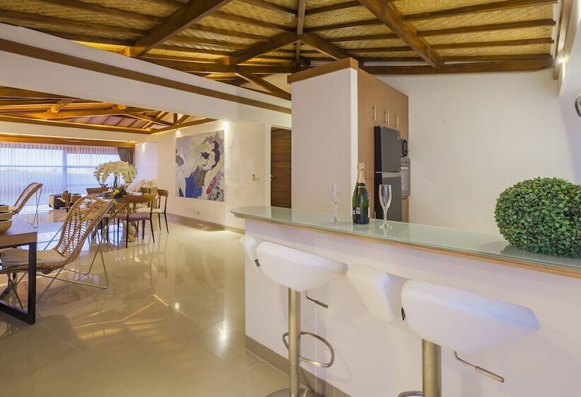 Appartamento Deluxe 3 Camere da Letto, Imani Suites