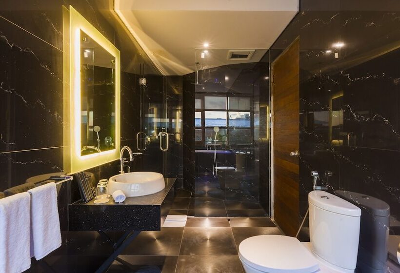 Suite Deluxe, Imani Suites