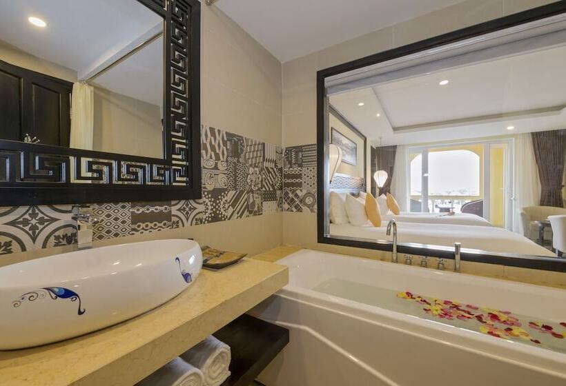 اتاق لوکس با چشم‌انداز باغ, Le Pavillon Hoi An Luxury Resort & Spa