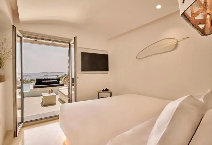 سوئیت جونیور با استخر, Olvos Luxury Suites Mykonos