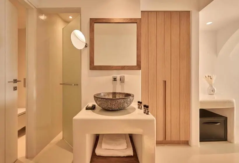 سوئیت جونیور با استخر, Olvos Luxury Suites Mykonos