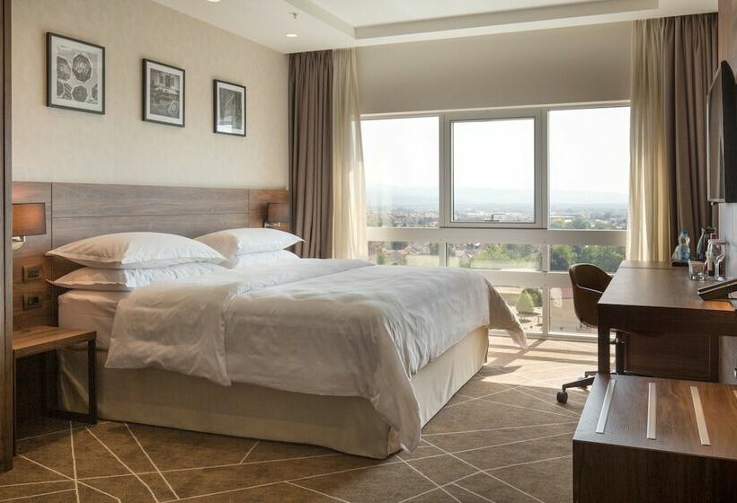 اتاق سوپریور, Sheraton Novi Sad