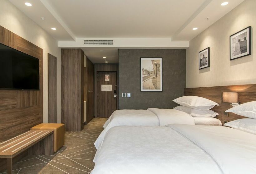 غرفة سوبيريور, Sheraton Novi Sad