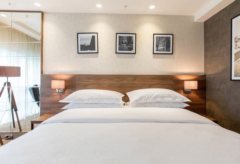 غرفة سوبيريور, Sheraton Novi Sad