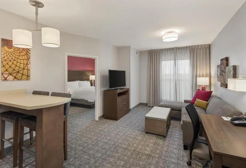 سوئیت با تخت بزرگ, Staybridge Suites Florence Center, An Ihg