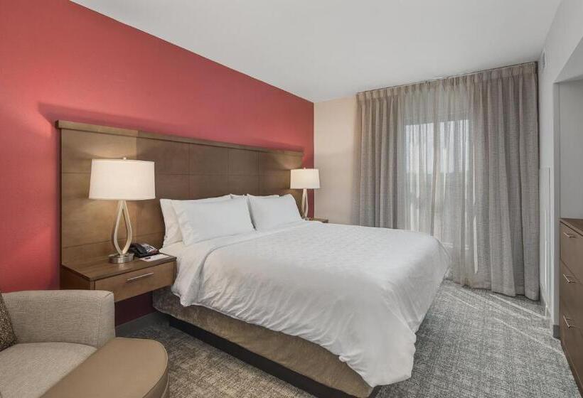 キングサイズベッドのスイートルーム, Staybridge Suites   Florence Center, An Ihg