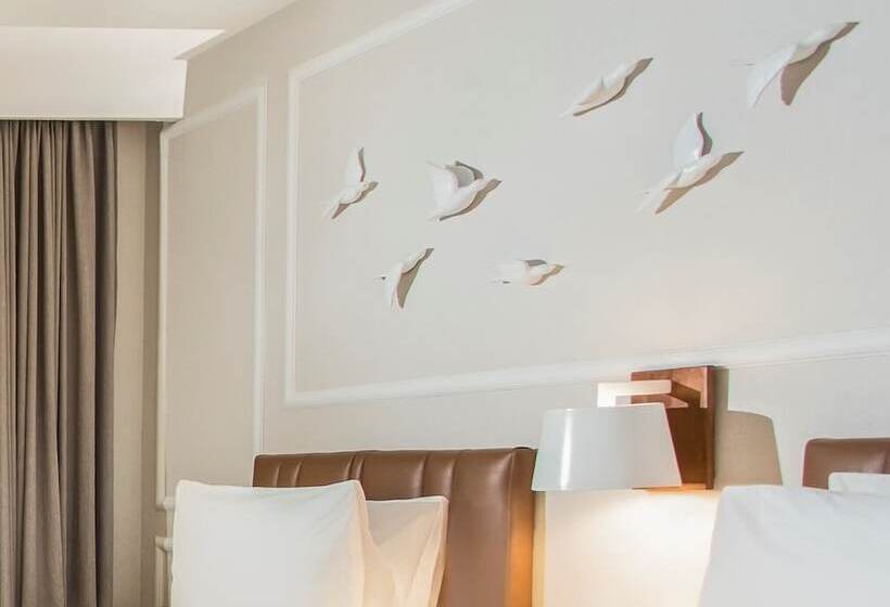 חדר דלוקס, Swissbelinn Singkawang