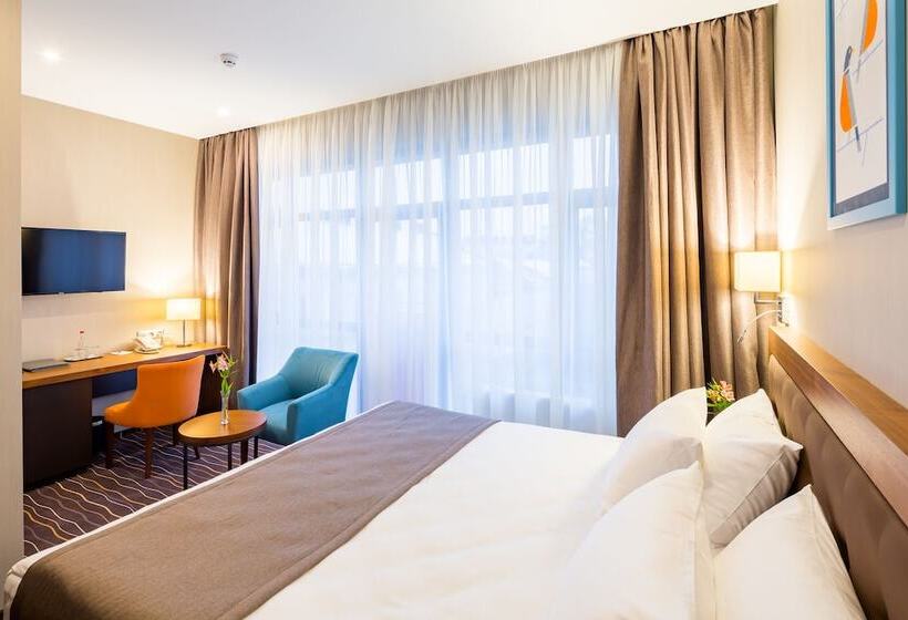 اتاق سوپریور, Taurus City