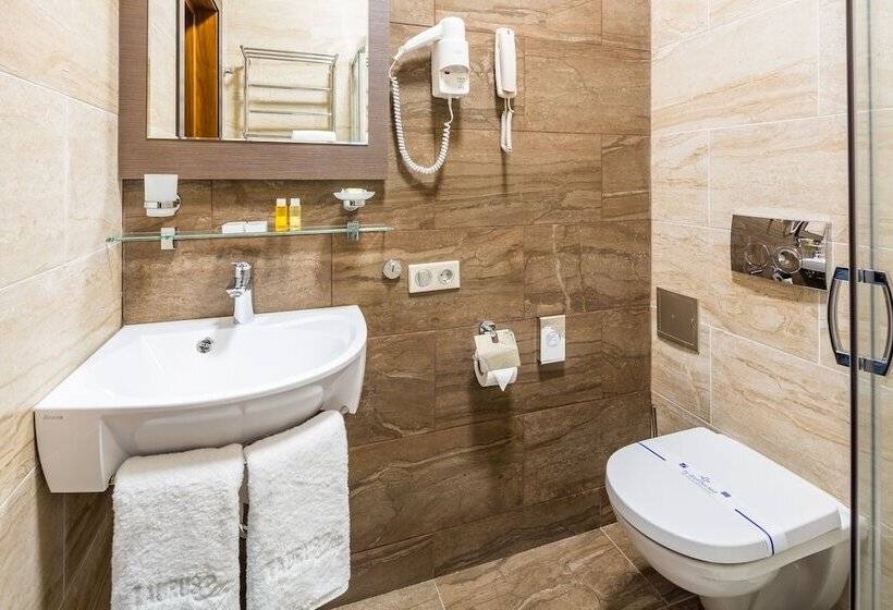 اتاق لوکس, Taurus City