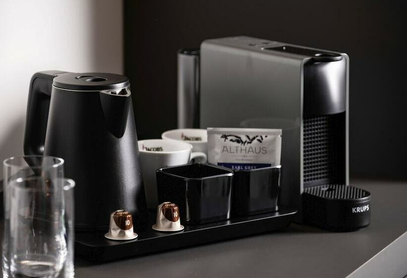 스위트, V8 Hotel Köln At Motorworld