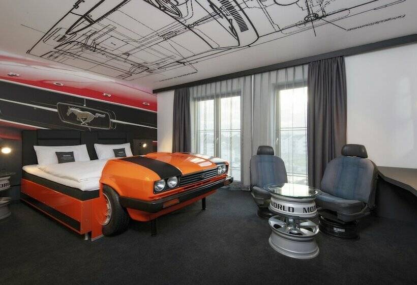 标准主题房间, V8 Hotel Köln At Motorworld