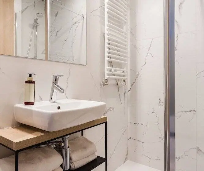 استودیوی استاندارد, Platinum Hotel&residence Wilanów