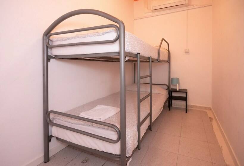 اتاق اکونومی با حمام مشترک, Arc House Sevilla   Hostel