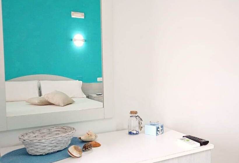 חדר לארבעה סטנדרטי עם מרפסת, Baia Del Cigno