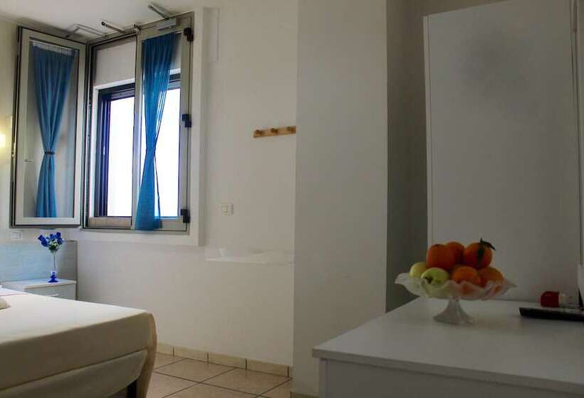 חדר משפחתי, Baia Del Cigno