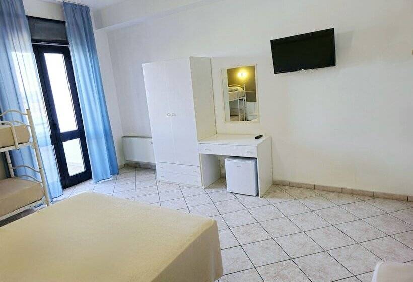 חדר משפחתי, Baia Del Cigno