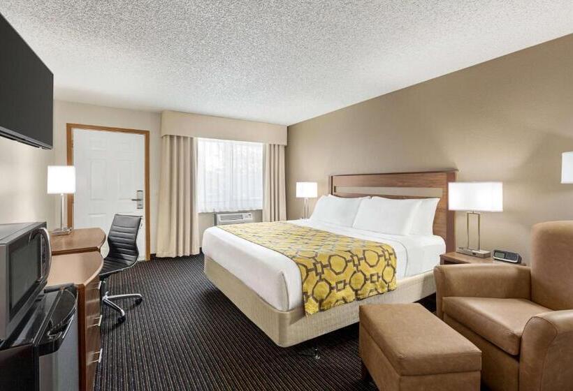 غرفة قياسية سرير كينج, Baymont By Wyndham Whitefish