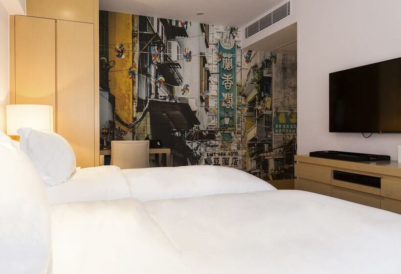 اتاق استاندارد سه نفره, Caravel