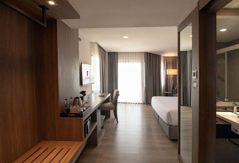 Deluxe room with river view, Fortune View Khong Hotel Nakhon Phanom