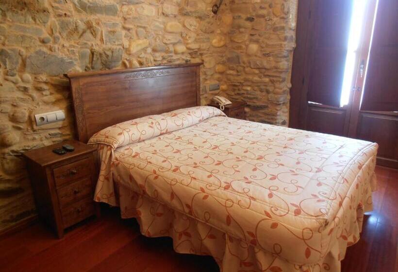 Номер Стандарт, Hostal Virgen De La Encina