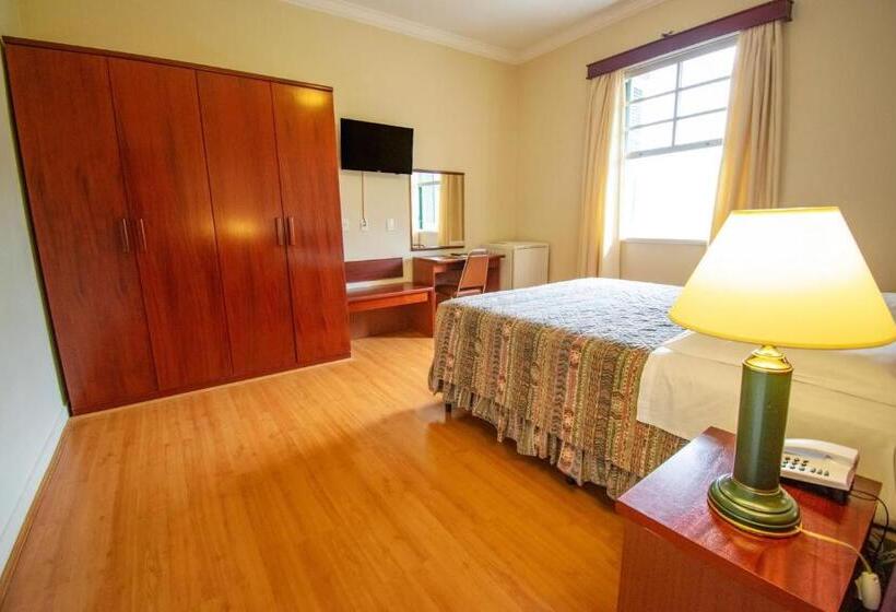 标准间, Monte Real